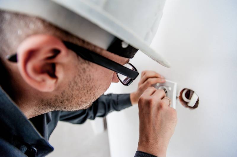 Rénovation de système électrique dans une habitation  Saint-Raphaël  Balesi Elec